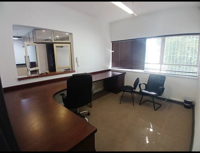 288M² OFFICE TO LET IN NEWTON PARK